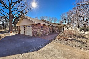 Stunning Rogers Villa w/ Pond ~ 7 Mi to Lake