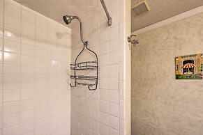 Stunning Rogers Villa w/ Pond ~ 7 Mi to Lake