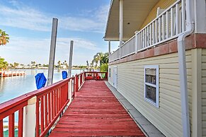 5 Mi to South Padre Island: Port Isabel Cottage!