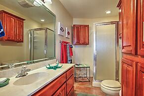 5 Mi to South Padre Island: Port Isabel Cottage!