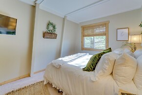 Updated Banner Elk Condo, 1 Mi to Sugar Mountain!