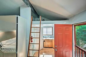 Warm & Inviting Ashland Cottage < Half-mile to SOU