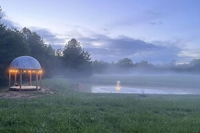 Terre Haute Manor Farmhouse w/ Gardens & Deck!