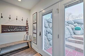 Vibrant Chic Home ~ 20 Mi to Salt Lake City!