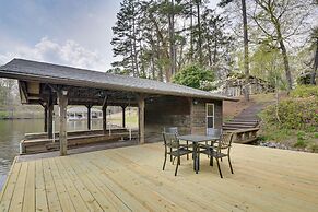 Spacious Waterfront Hyco Lake Retreat w/ Dock!