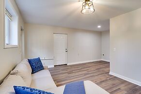 Spacious Waterfront Hyco Lake Retreat w/ Dock!