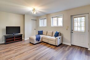 Spacious Waterfront Hyco Lake Retreat w/ Dock!