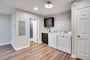 Spacious Waterfront Hyco Lake Retreat w/ Dock!