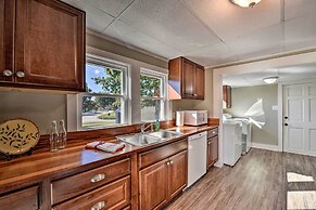 Porch, Fire Pit & Grill: Blue Ridge Mtn Cottage!