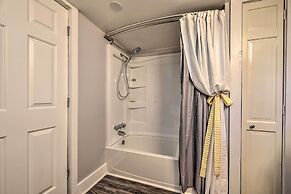 Porch, Fire Pit & Grill: Blue Ridge Mtn Cottage!