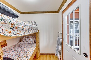 Updated Garden Valley Home w/ Fire Pit & Game Room