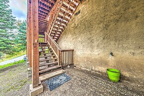 Updated Ruidoso Cabin w/ Spacious Deck & View