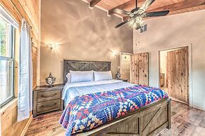 Updated Ruidoso Cabin w/ Spacious Deck & View