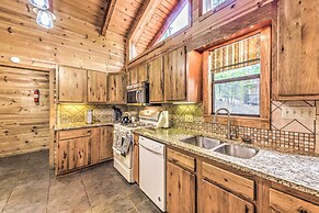 Updated Ruidoso Cabin w/ Spacious Deck & View