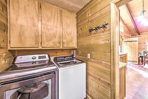 Updated Ruidoso Cabin w/ Spacious Deck & View