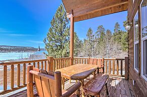 Whistling Woods Cabin: Meadow Views + Gas Grill!