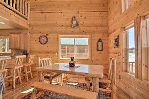 Whistling Woods Cabin: Meadow Views + Gas Grill!