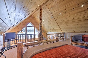 Whistling Woods Cabin: Meadow Views + Gas Grill!