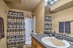 Whistling Woods Cabin: Meadow Views + Gas Grill!