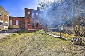 Unique Suite in Refurbished WV Schoolhouse!