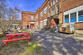 Unique Suite in Refurbished WV Schoolhouse!