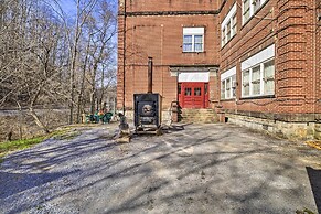 Unique Suite in Refurbished WV Schoolhouse!