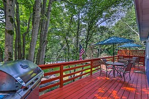 Updated Blakeslee Cottage w/ Fire Pit and Deck!