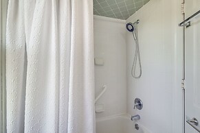 Updated Cape Charles Home ~ 2 Mi to Beachfront!