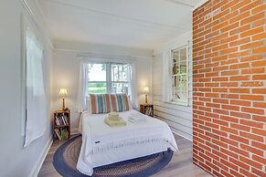 Updated Cape Charles Home ~ 2 Mi to Beachfront!