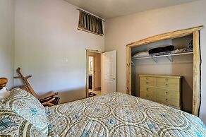 Yellowstone River Lodge w/ Kayaks & Mountain Views