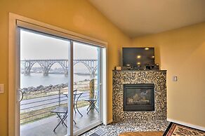 Waterfront Oregon Abode w/ Balcony & Ocean Views!