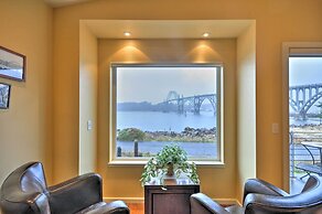 Waterfront Oregon Abode w/ Balcony & Ocean Views!