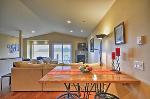 Waterfront Oregon Abode w/ Balcony & Ocean Views!