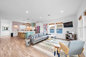 Sun-kissed Swankienda