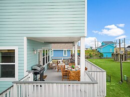 Sun-kissed Swankienda