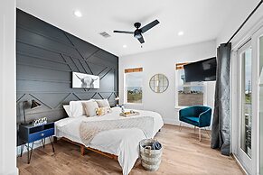 Sun-kissed Swankienda