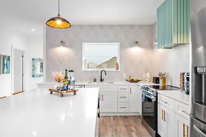 Sun-kissed Swankienda