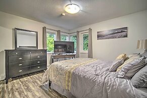 Walk to Downtown & Coast Trail: Condo in Anchorage