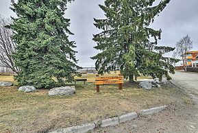 Walk to Downtown & Coast Trail: Condo in Anchorage