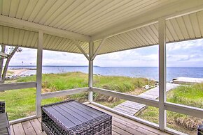 Bayfront Gem w/ Amazing Water Views + Pond!