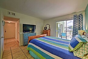 Breezy Corpus Christi Condo w/ Deck + Fishing Dock