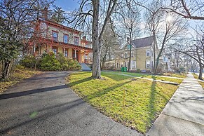 Centrally Located Apt in Victorian Mansion!
