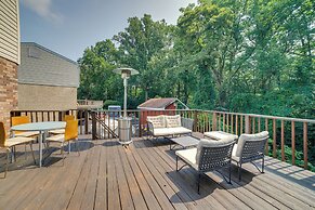 Charming Vacation Rental: 15 Mi to Pittsburgh
