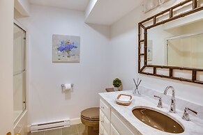 Waterfront Condo: Walk to Downtown Boothbay Harbor