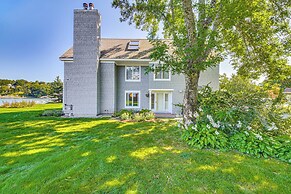 Waterfront Condo: Walk to Downtown Boothbay Harbor