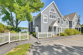 Waterfront Condo: Walk to Downtown Boothbay Harbor