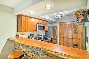 Chalet Village Upper Alpine Condo w/ Pool Access!