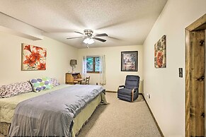 The Chalet Retreat Cabin Across From Creek!