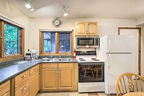 The Chalet Retreat Cabin Across From Creek!