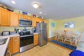 Condo w/ Deck: Walk to Beach & Convention Center!